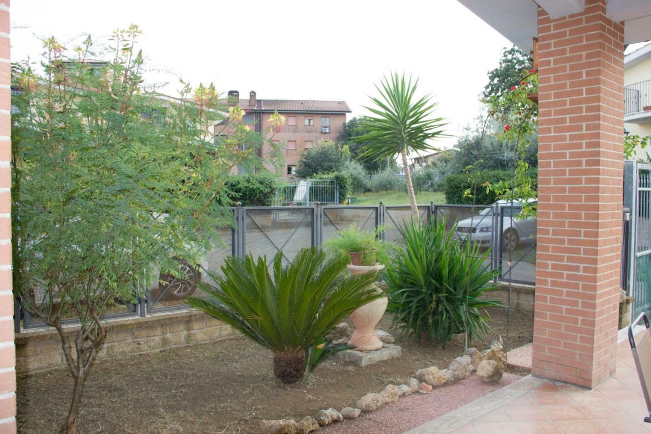 Monica'S Villa Fiano Romano Exterior foto